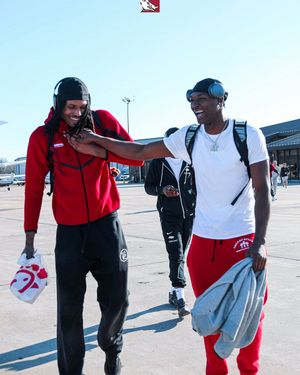 Image post by @RazorbackMBB on Twitter