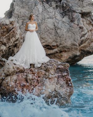 Image post by @alikaragozphoto on Instagram