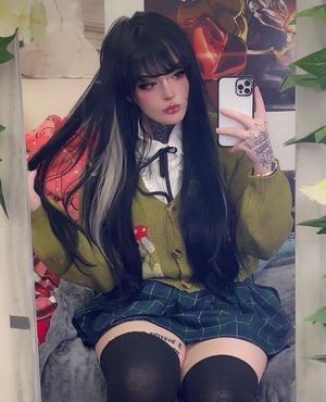 Image post by @romwe on Instagram