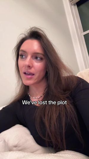 Video post by @arielledangelo on TikTok