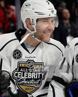 Image post by @themichaelrosenbaum on Instagram