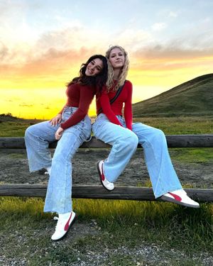 Image post by @itscorinnejoy on Instagram