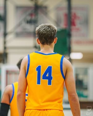 Image post by @carmel_bball on Instagram