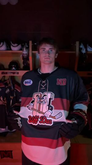 Video post by @TaurosHockey on Facebook