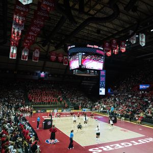 Image post by @ruathletics on Instagram