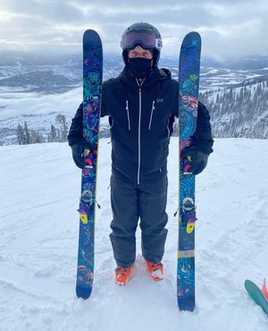 Image post by @j_skis on Instagram