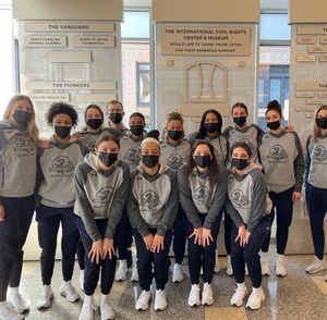 Image post by @muhawkswbb on Instagram