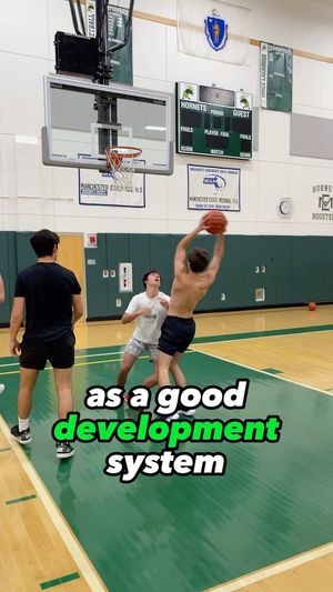 Image post by @hoopin_mitch on Instagram