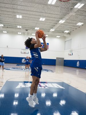 Image post by @drakewbb on Instagram