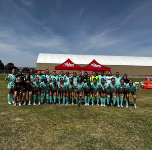 Image post by @unmlobowsoccer on Instagram