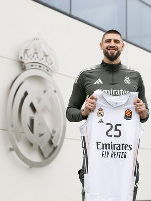 Image post by @realmadridbasket on Instagram