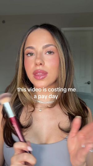 Video post by @anyaweitz on TikTok