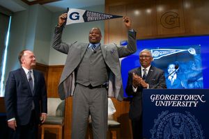 Image post by @Georgetown on Twitter
