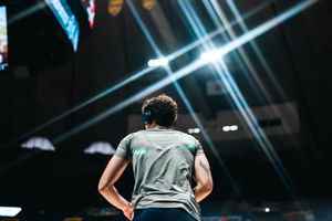 Image post by @wvuhoops on Instagram