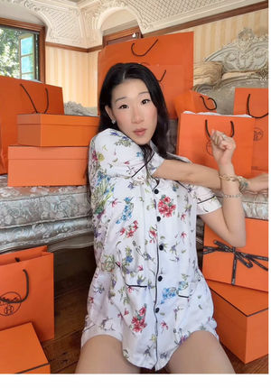 Video post by @beccaxbloom on TikTok