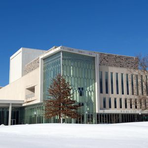 Image post by @artscenteratvt on Instagram