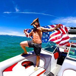 Image post by @johnnybananas on Instagram