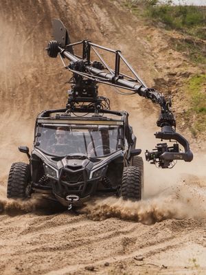 Image post by @motocrane_team on Instagram