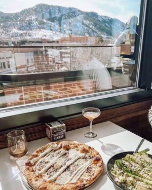 Image post by @tourcolorado on Facebook