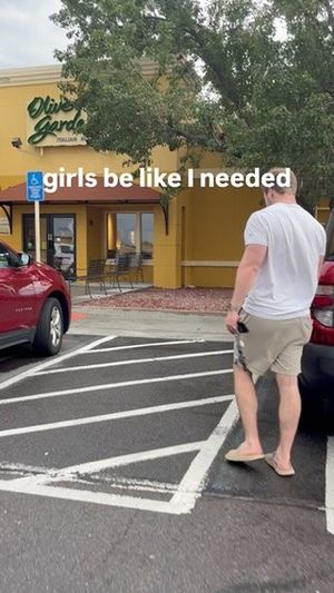 Video post by @recoveringkatastrophe on Instagram