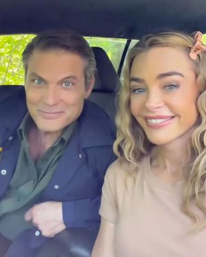 Image post by @usweekly on Instagram