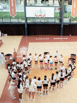 Image post by @lovb on Instagram