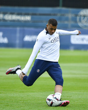 Image post by @psg on Instagram