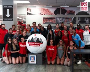 Image post by @UHCougarSoccer on Twitter