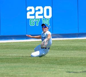 Image post by @FGCU_Softball on Twitter