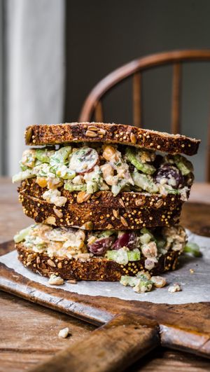 Video post by @crowded_kitchen on Instagram
