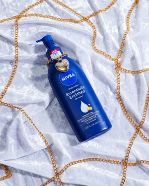Image post by @niveausa on Instagram