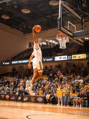 Image post by @umbcbasketball on Instagram