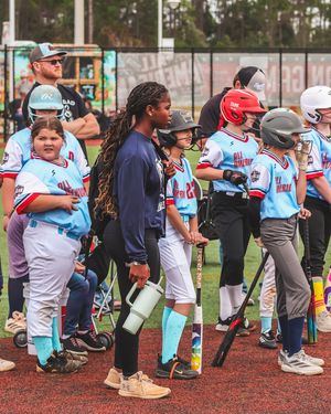 Image post by @softballyouth on Instagram