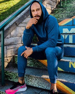 Image post by @timhow1 on Instagram