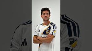 Video post by @lagalaxy on YouTube
