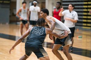 Image post by @LUMensBball on Twitter