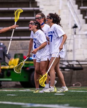 Image post by @hofstra_wlax on Instagram