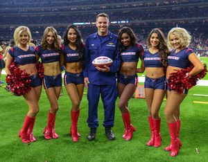 Image post by @TexansCheer on Twitter/X