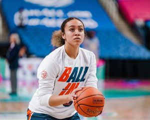 Image post by @uvawomenshoops on Instagram