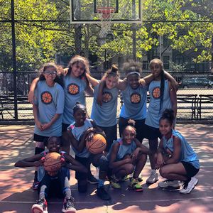 Image post by @ladieswhohoop on Instagram