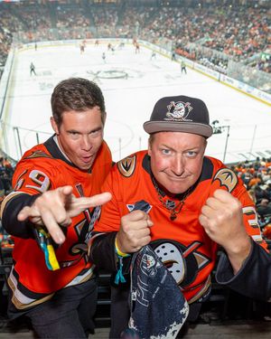 Image post by @AnaheimDucks on Twitter