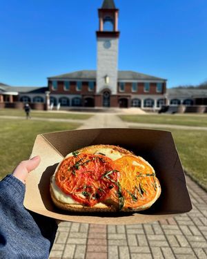Image post by @qudining on Instagram