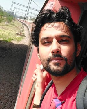 Image post by @ibhishamsoni on Instagram