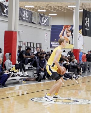 Image post by @uanextboyshoops on Instagram