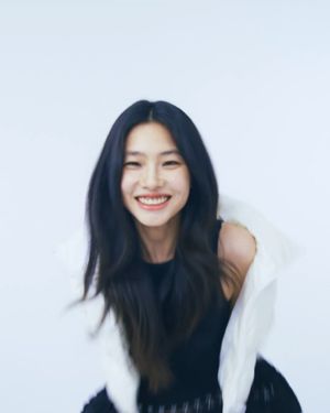 Image post by @harpersbazaarkorea on Instagram