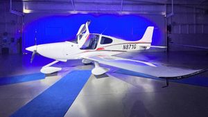 Image post by @p6aviation on Instagram