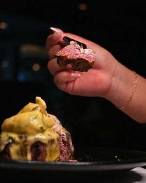 Image post by @mortonssteak on Instagram
