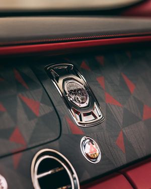 Image post by @rollsroycecarsna on Instagram