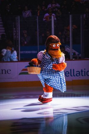 Image post by @GrittyNHL on Twitter/X