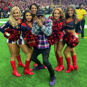 Image post by @TexansCheer on Twitter